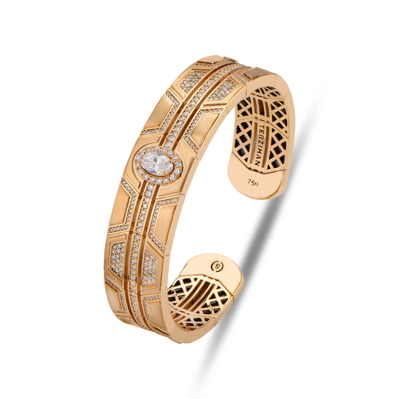 LIMITED EDITION SHIELD DOUBLE CUFF